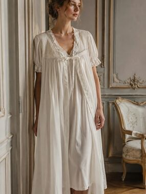 Vintage Barbizon White Nightgown & Matching Robe Set | Romantic Cottagecore Lace